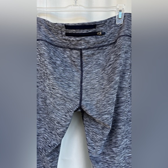 Under Armour Athletic Leggings size L - Picture 6 of 10